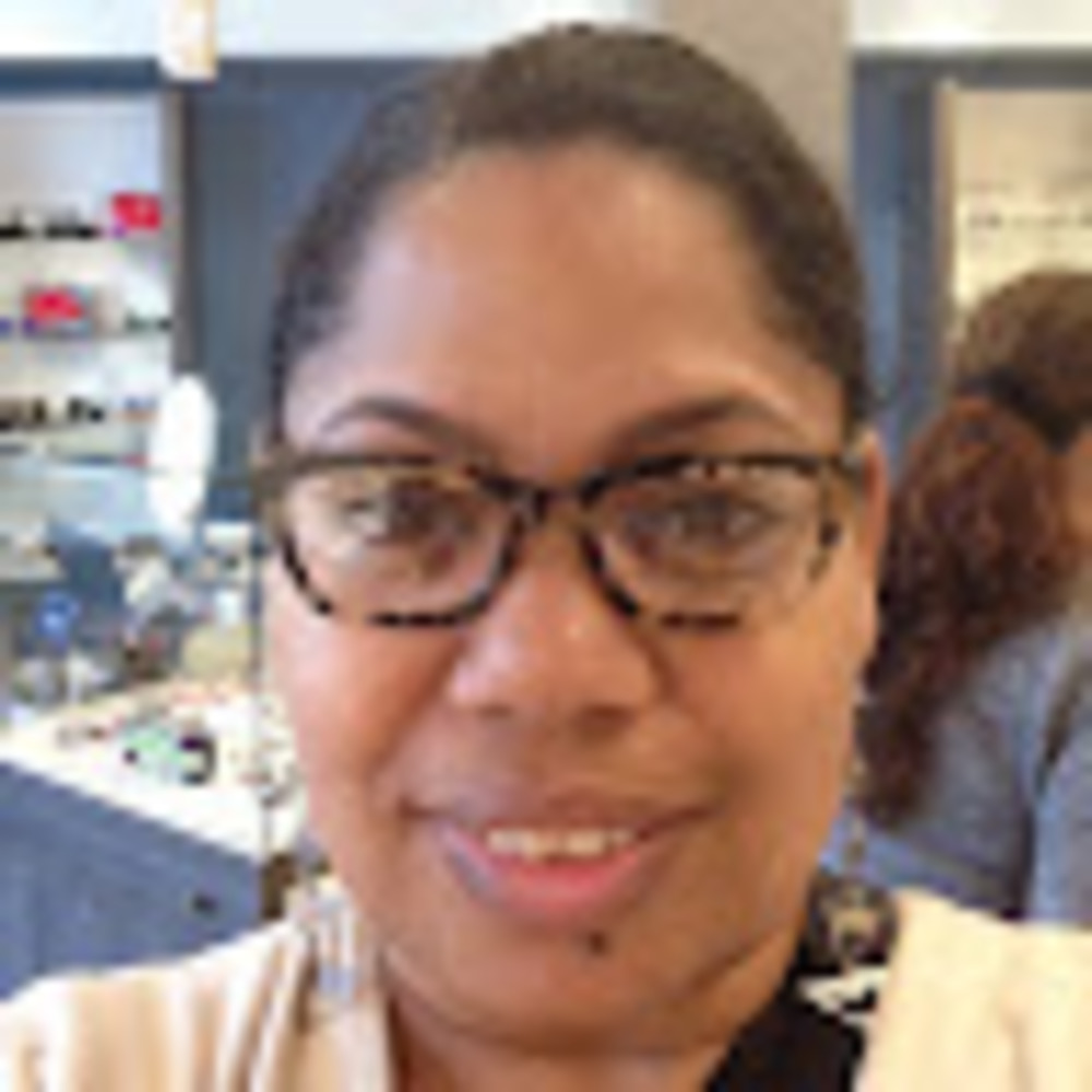 Meet your Posher, Camille